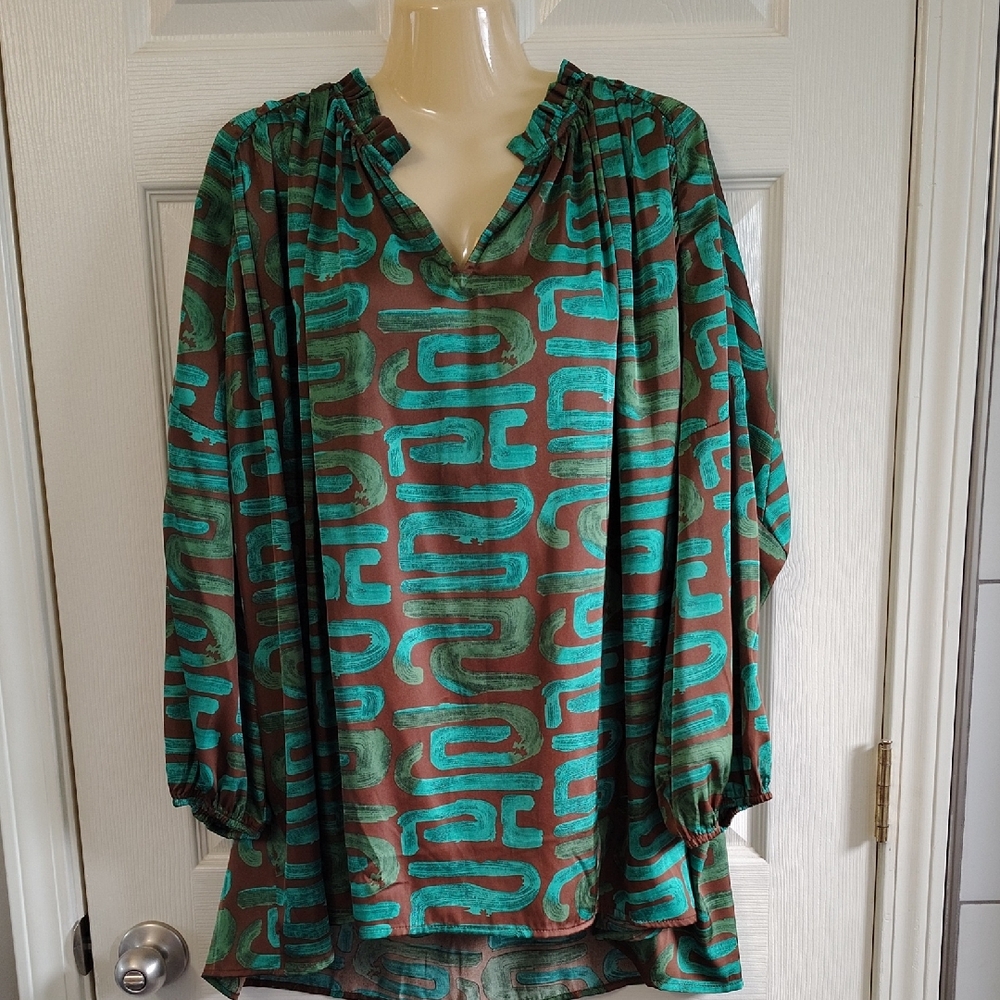 Entro Green and Brown Patterned Top